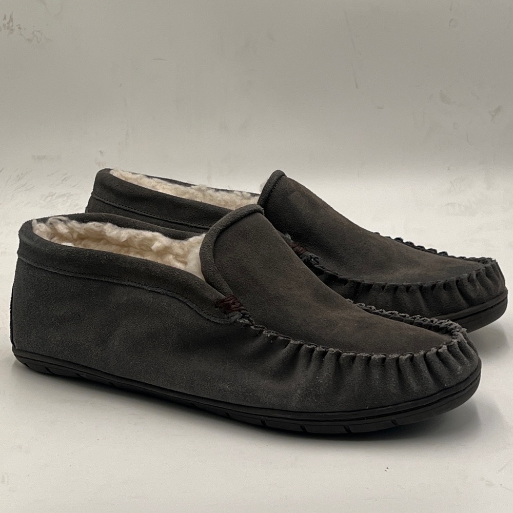 NWOT - STAHEEKUM Men's Dark Gray Moccasin Slippers